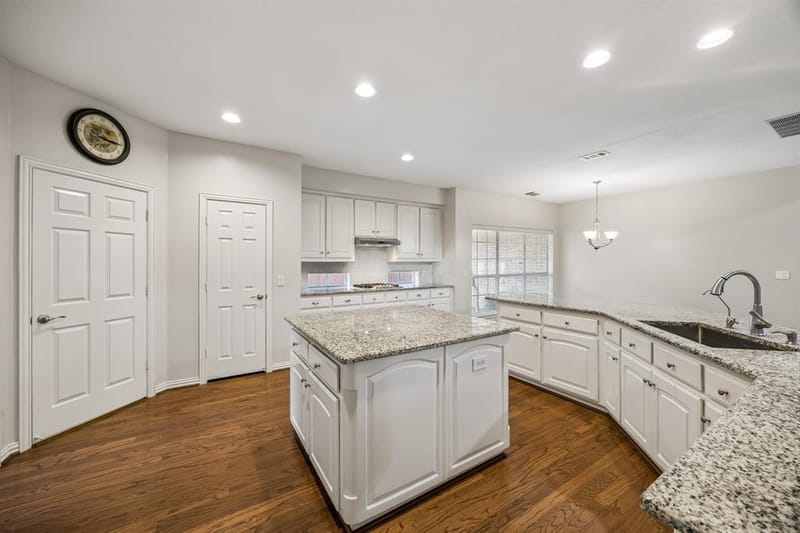 122 Woodland Cove, Coppell TX 75019 - Photo 5