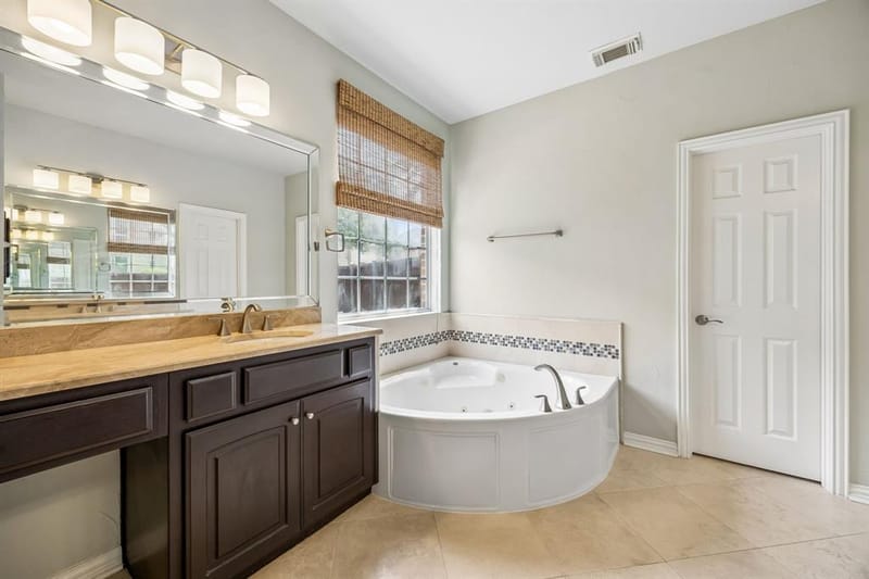 122 Woodland Cove, Coppell TX 75019 - Photo 14