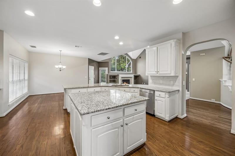 122 Woodland Cove, Coppell TX 75019 - Photo 4