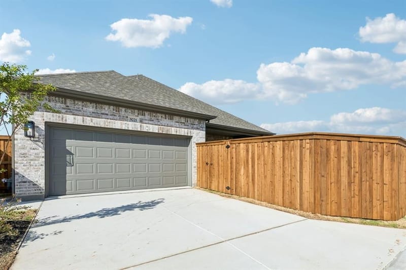 9221 Persimmon Lane, Mesquite TX 75126 - Photo 8