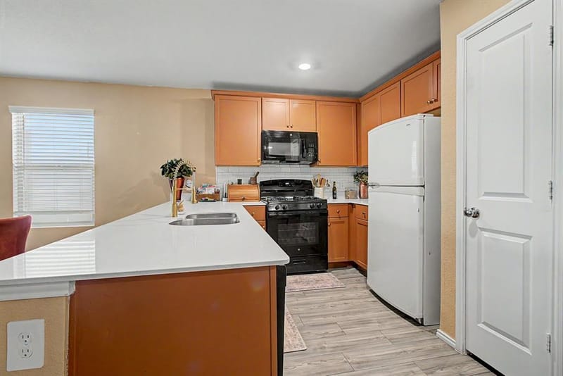 1517 Oak Creek Drive, Hutchins TX 75141 - Photo 5
