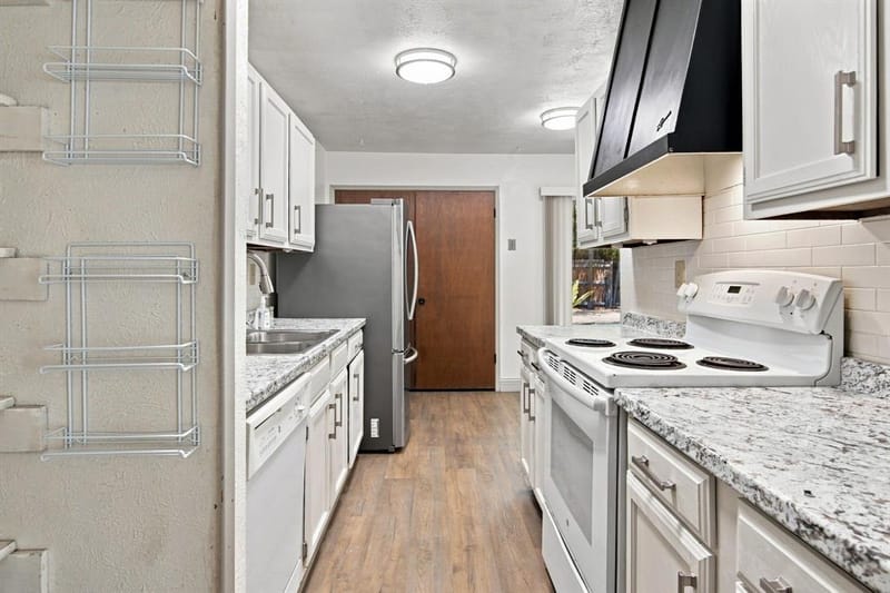 4025 Engleman Street, Fort Worth TX 76137 - Photo 13
