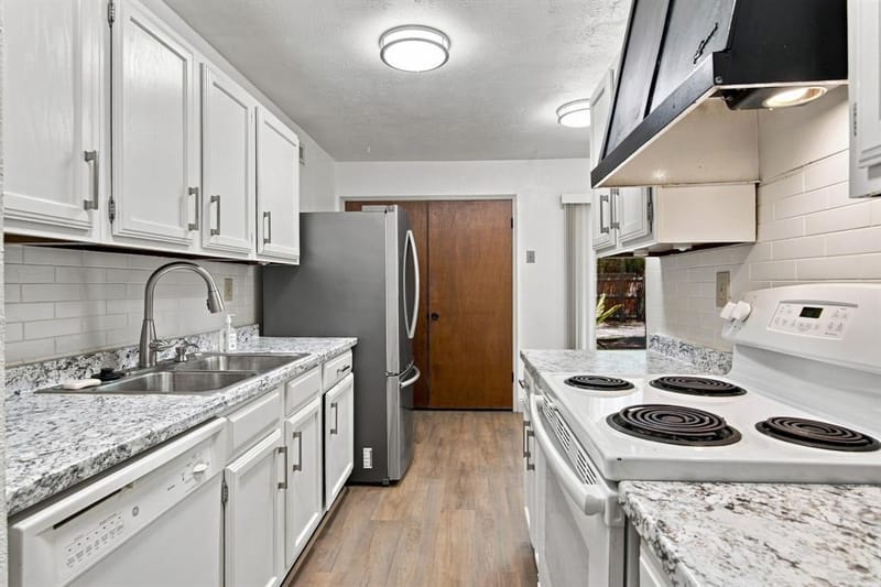 4025 Engleman Street, Fort Worth TX 76137 - Photo 14