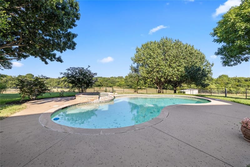 200 County Road 2130, Gainesville TX 76240 - Photo 10