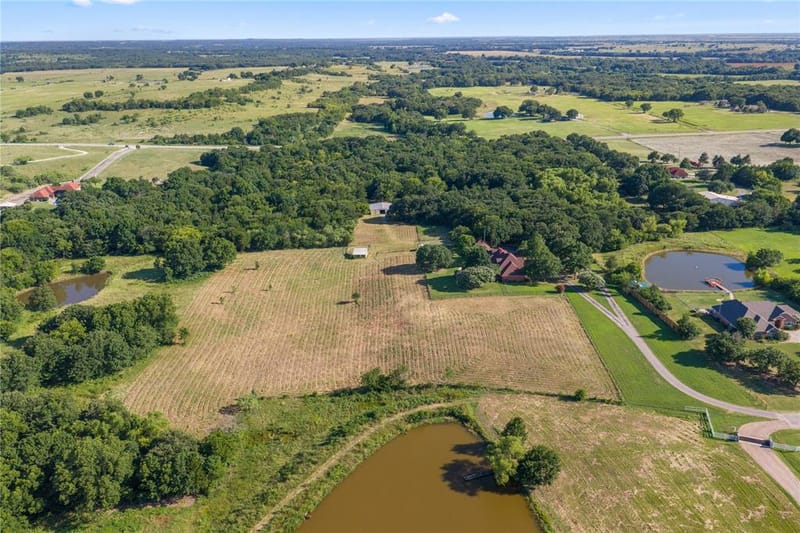 200 County Road 2130, Gainesville TX 76240 - Photo 35