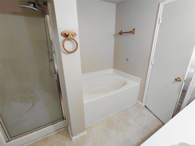 2123 W Grove Lane, Grand Prairie TX 75052 - Photo 9