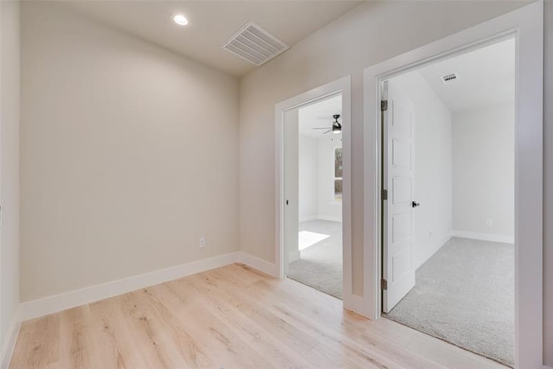 2507 Fatima Avenue, Dallas TX 75241 - Photo 16