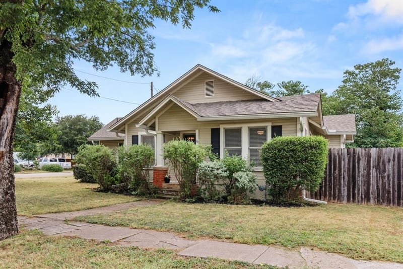 515 W 6th Street, McGregor TX 76657 - Photo 4
