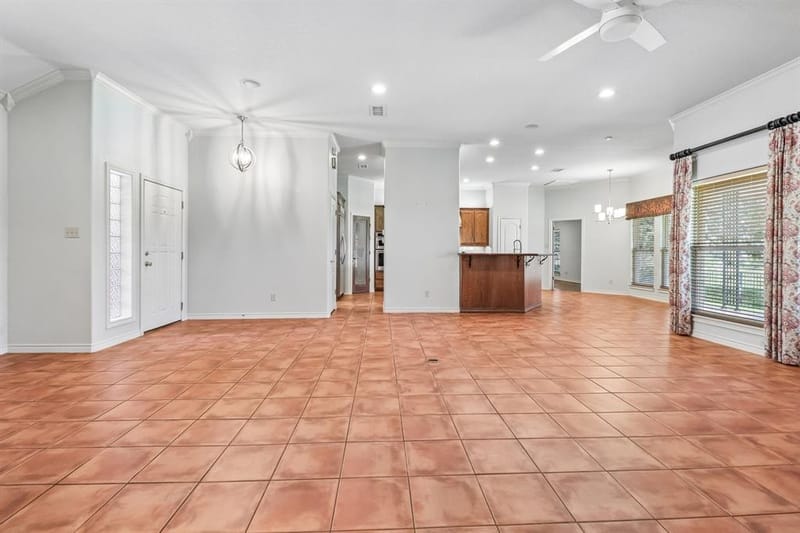 824 Havenwood Lane S, Fort Worth TX 76112 - Photo 8