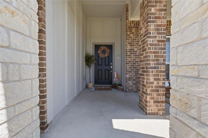 636 Friar Tuck Drive, Temple TX 76502 - Photo 3
