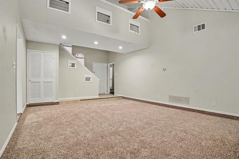 4715 Burning Springs Drive, Arlington TX 76017 - Photo 5