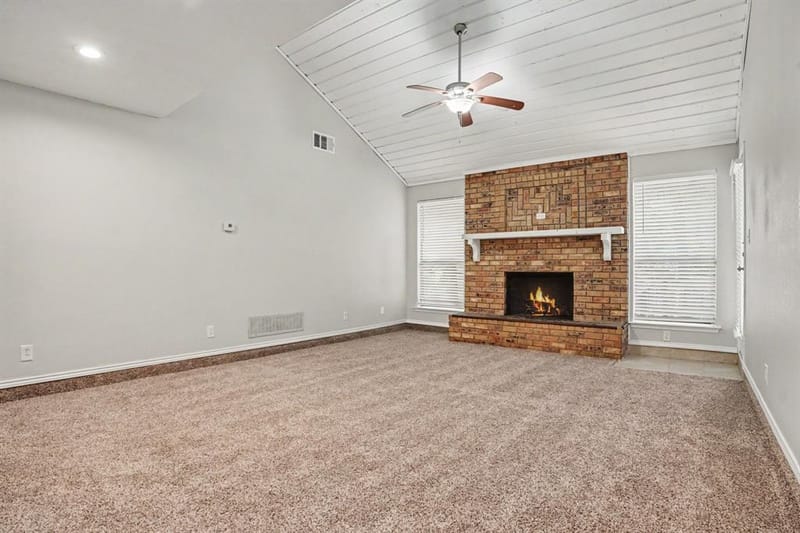 4715 Burning Springs Drive, Arlington TX 76017 - Photo 4