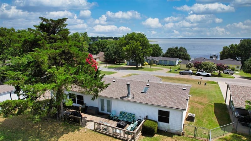 10245 Northlake Circle, Kemp TX 75143 - Photo 2