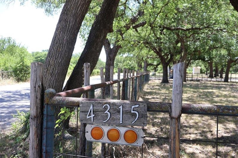 4315 Waples Road, Granbury TX 76049 - Photo 2