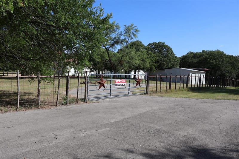 4315 Waples Road, Granbury TX 76049 - Photo 20