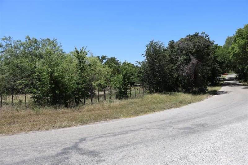 4315 Waples Road, Granbury TX 76049 - Photo 4