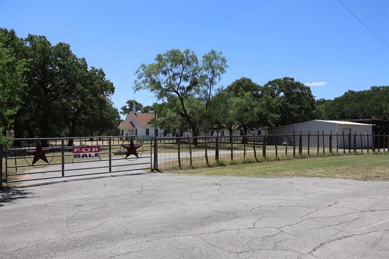 4315 Waples Road, Granbury TX 76049 - Photo 21