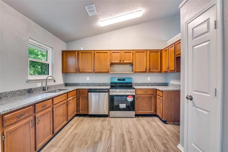 320 Egret Circle, East Tawakoni TX 75472 - Photo 9