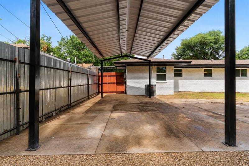 1212 Stevens Ridge Drive, Dallas TX 75211 - Photo 4