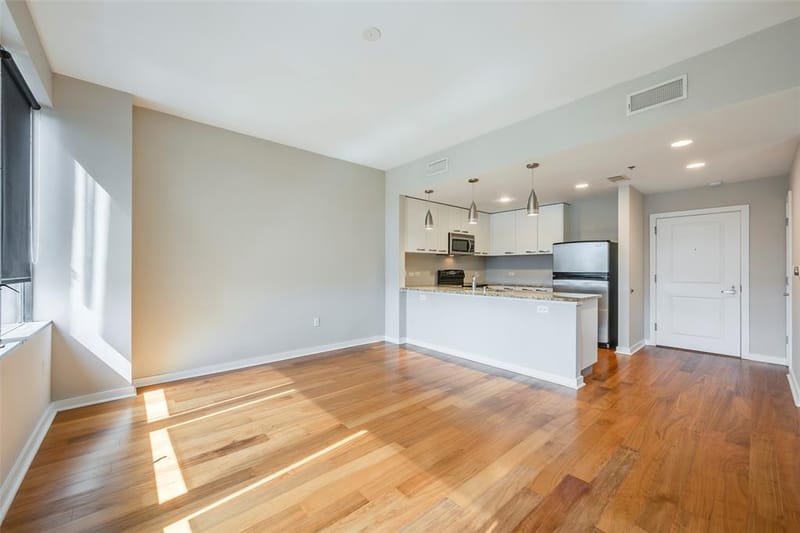 1200 Main Street # 1002, Dallas TX 75202 - Photo 2