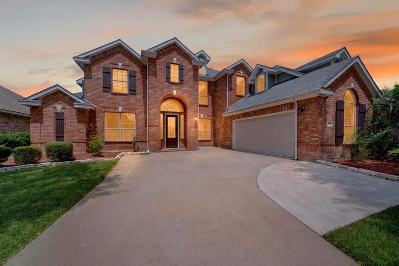 9506 Pinehurst Drive, Rowlett TX 75089 - Photo 2