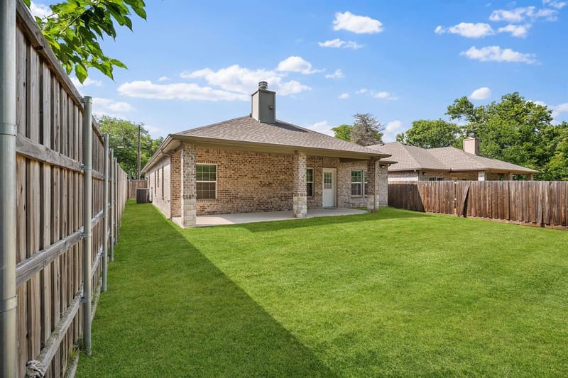 899 E Jefferson Street, Van Alstyne TX 75495 - Photo 30