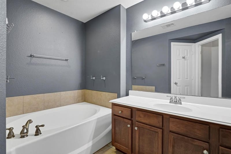2700 Club Ridge Drive # 8, Lewisville TX 75067 - Photo 20