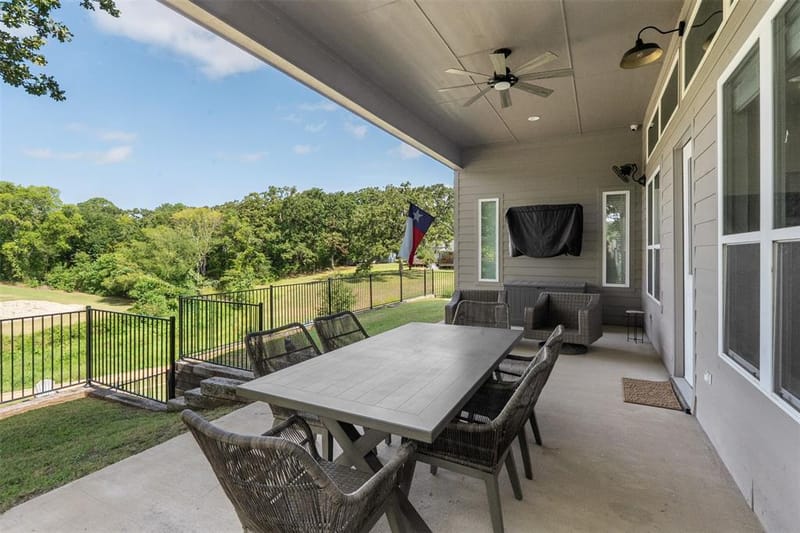 317 Kauai Court, Tool TX 75143 - Photo 2
