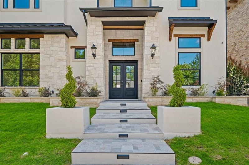 3414 Shadow Brook Court, Denton TX 76210 - Photo 4