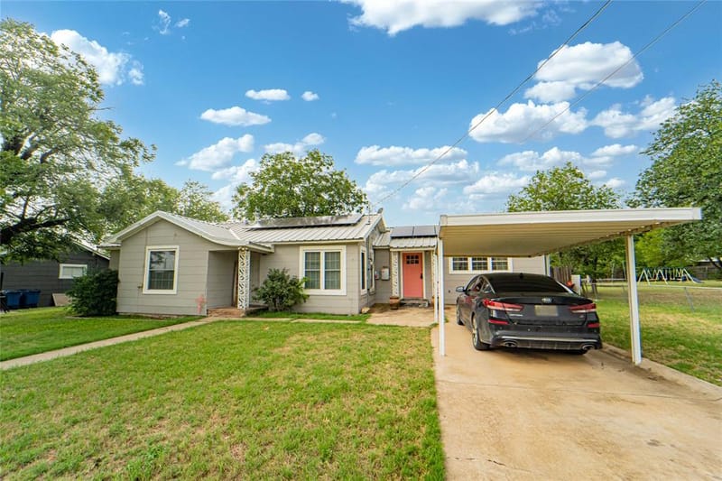 1006 N Live Oak Street, Breckenridge TX 76424 - Photo 35