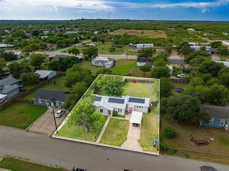 1006 N Live Oak Street, Breckenridge TX 76424 - Photo 4