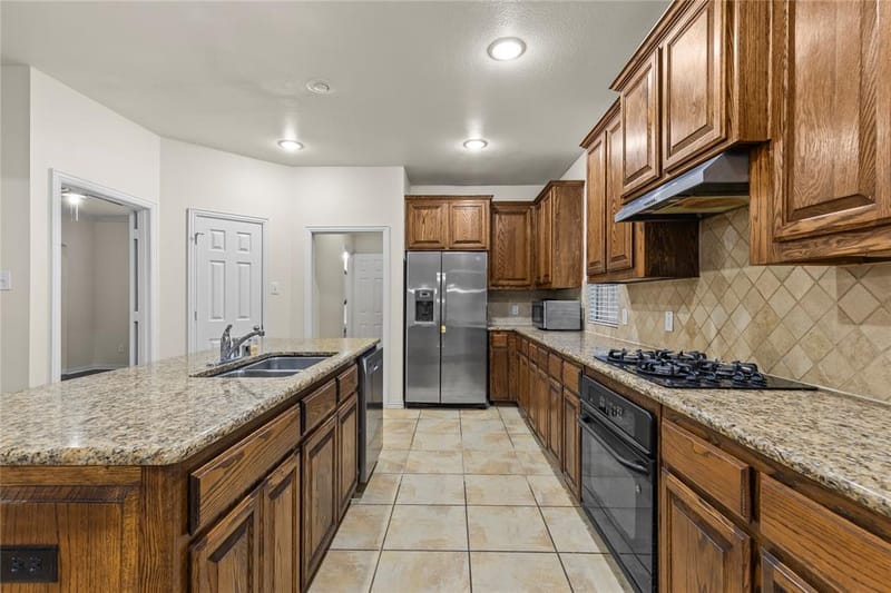 8302 Munich Drive, Rowlett TX 75089 - Photo 37