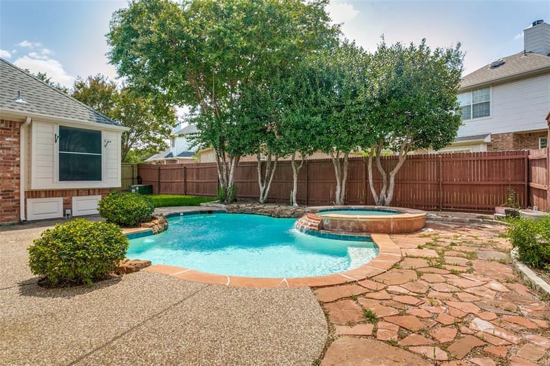2409 Candlebrook Drive, Flower Mound TX 75028 - Photo 2
