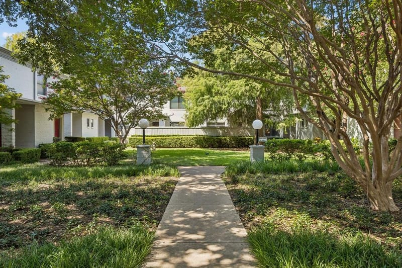 4953 N Hall Street, Dallas TX 75235 - Photo 18