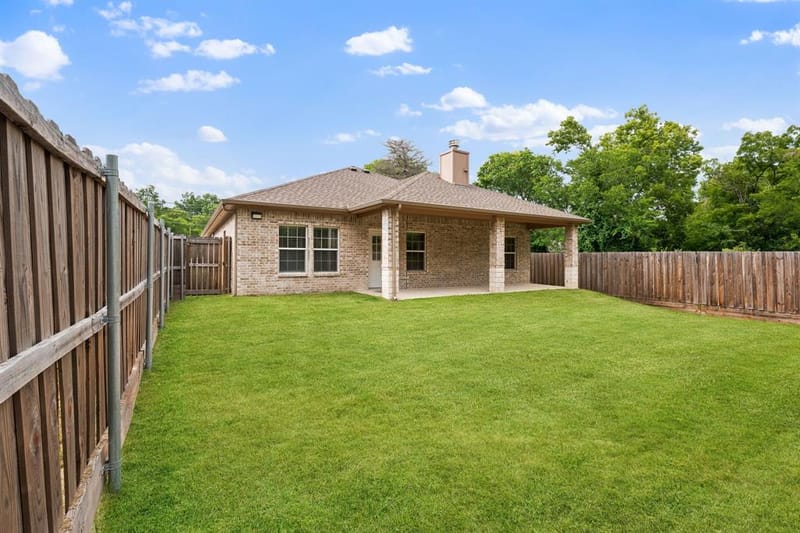 901 E Jefferson Street, Van Alstyne TX 75495 - Photo 30