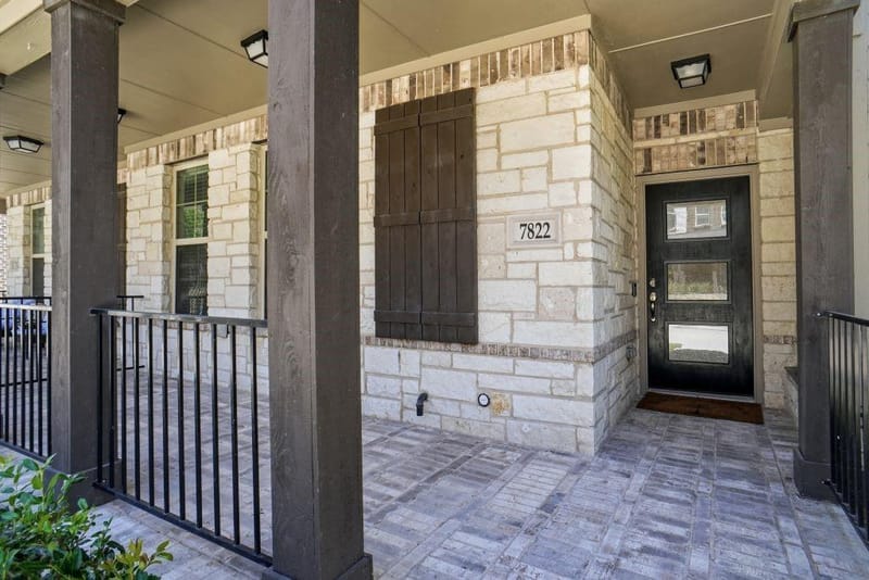 7822 Bayside Drive, Rowlett TX 75088 - Photo 2
