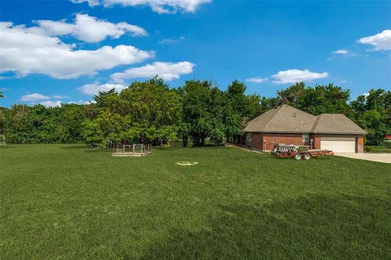 305 Cedar Hill Circle, Lowry Crossing TX 75407 - Photo 2