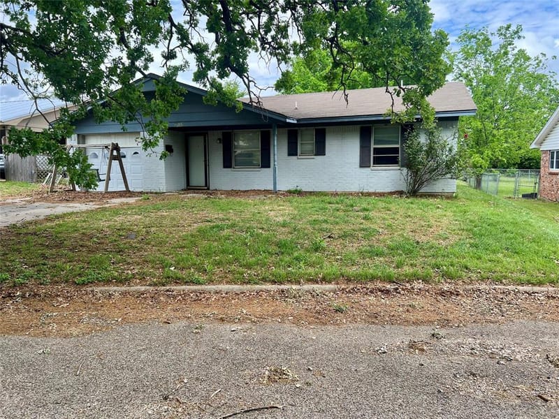 233 Hillcrest Drive, Nocona TX 76255