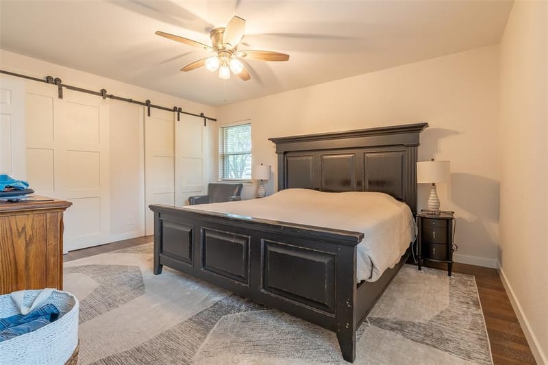 1300 4th Street, Granbury TX 76048 - Photo 17