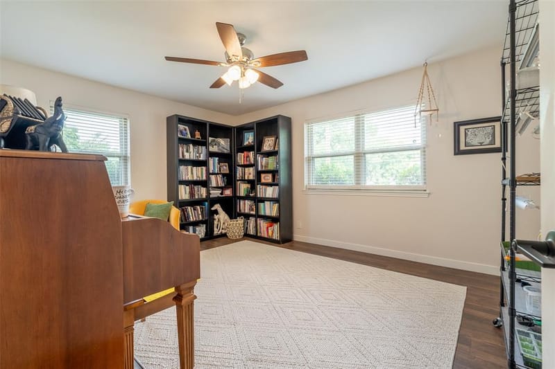1300 4th Street, Granbury TX 76048 - Photo 22