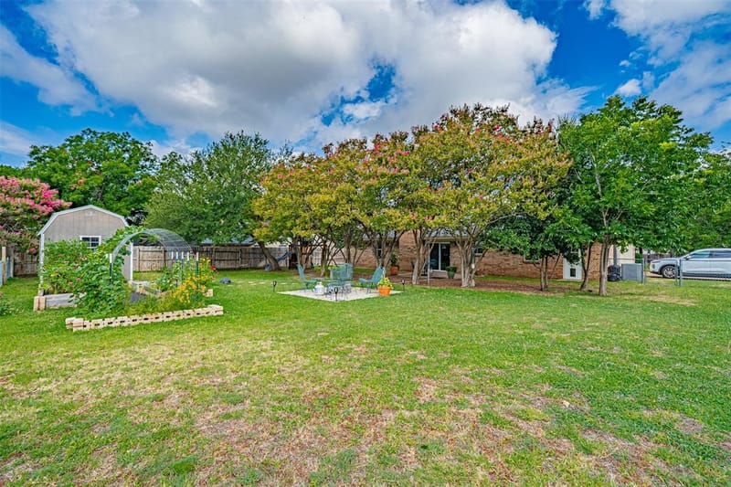 1300 4th Street, Granbury TX 76048 - Photo 28