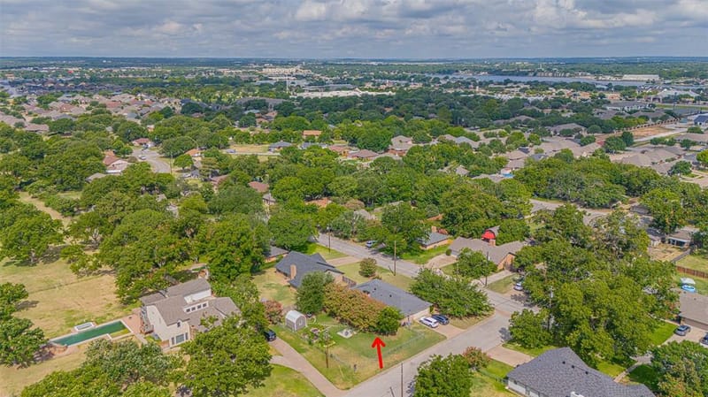 1300 4th Street, Granbury TX 76048 - Photo 34