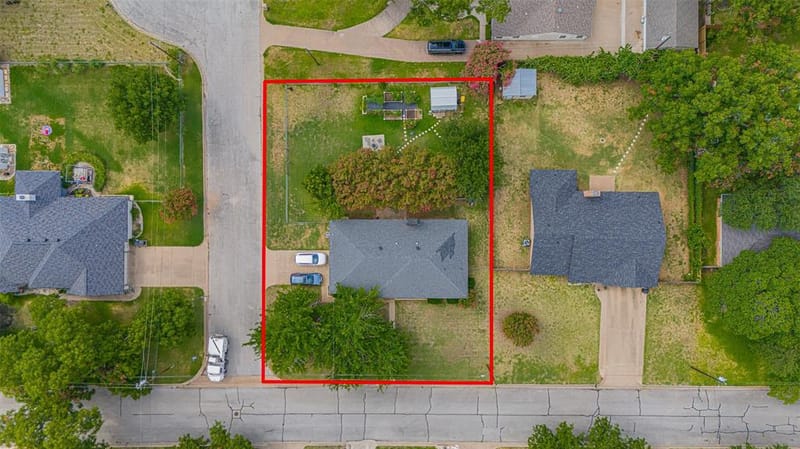 1300 4th Street, Granbury TX 76048 - Photo 37