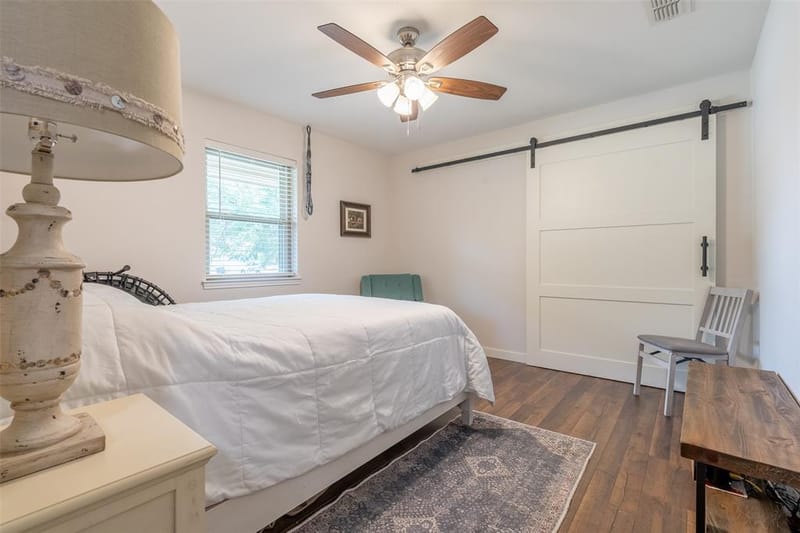 1300 4th Street, Granbury TX 76048 - Photo 19