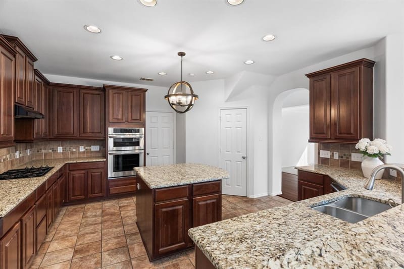 10975 La Grange Drive, Frisco TX 75035 - Photo 15