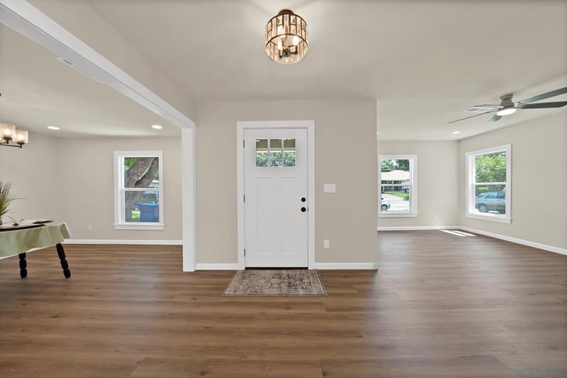 1104 E Russell Avenue, Carrollton TX 75006 - Photo 13