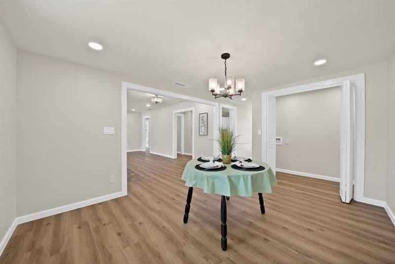 1104 E Russell Avenue, Carrollton TX 75006 - Photo 16