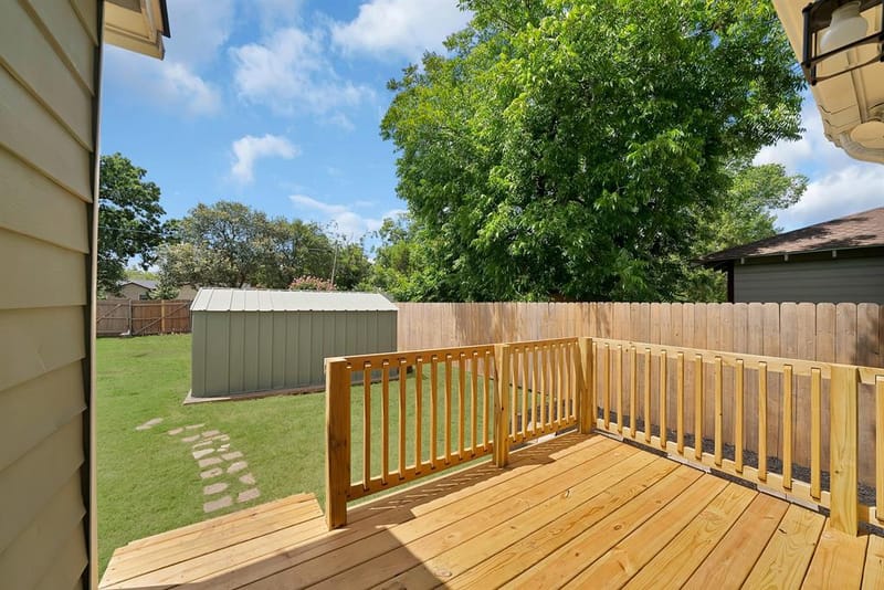 1104 E Russell Avenue, Carrollton TX 75006 - Photo 26