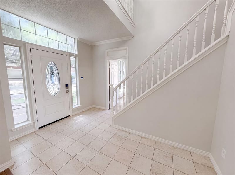 317 Riverwalk Lane, Irving TX 75063 - Photo 6