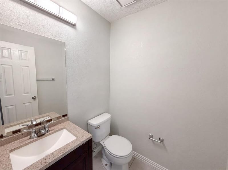 317 Riverwalk Lane, Irving TX 75063 - Photo 17